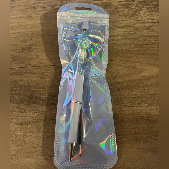 Heart beaded pen - Picture 4 of 4